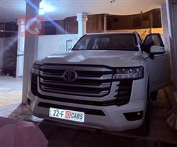 تۆیۆتا لاند کروزەر